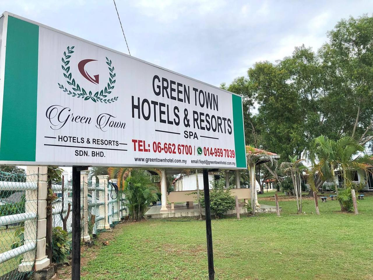 Green Town Hotel And Resort Porto Dickson Exterior foto